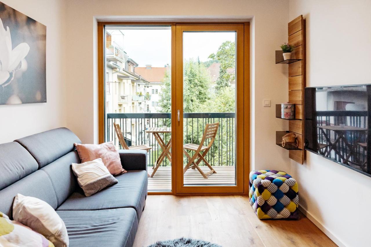 Woody - Comfy Apartment In Siska Любляна Экстерьер фото