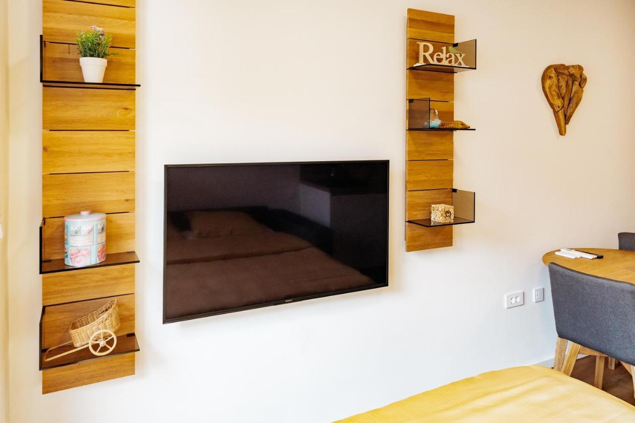 Woody - Comfy Apartment In Siska Любляна Экстерьер фото
