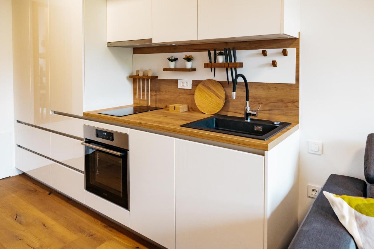 Woody - Comfy Apartment In Siska Любляна Экстерьер фото