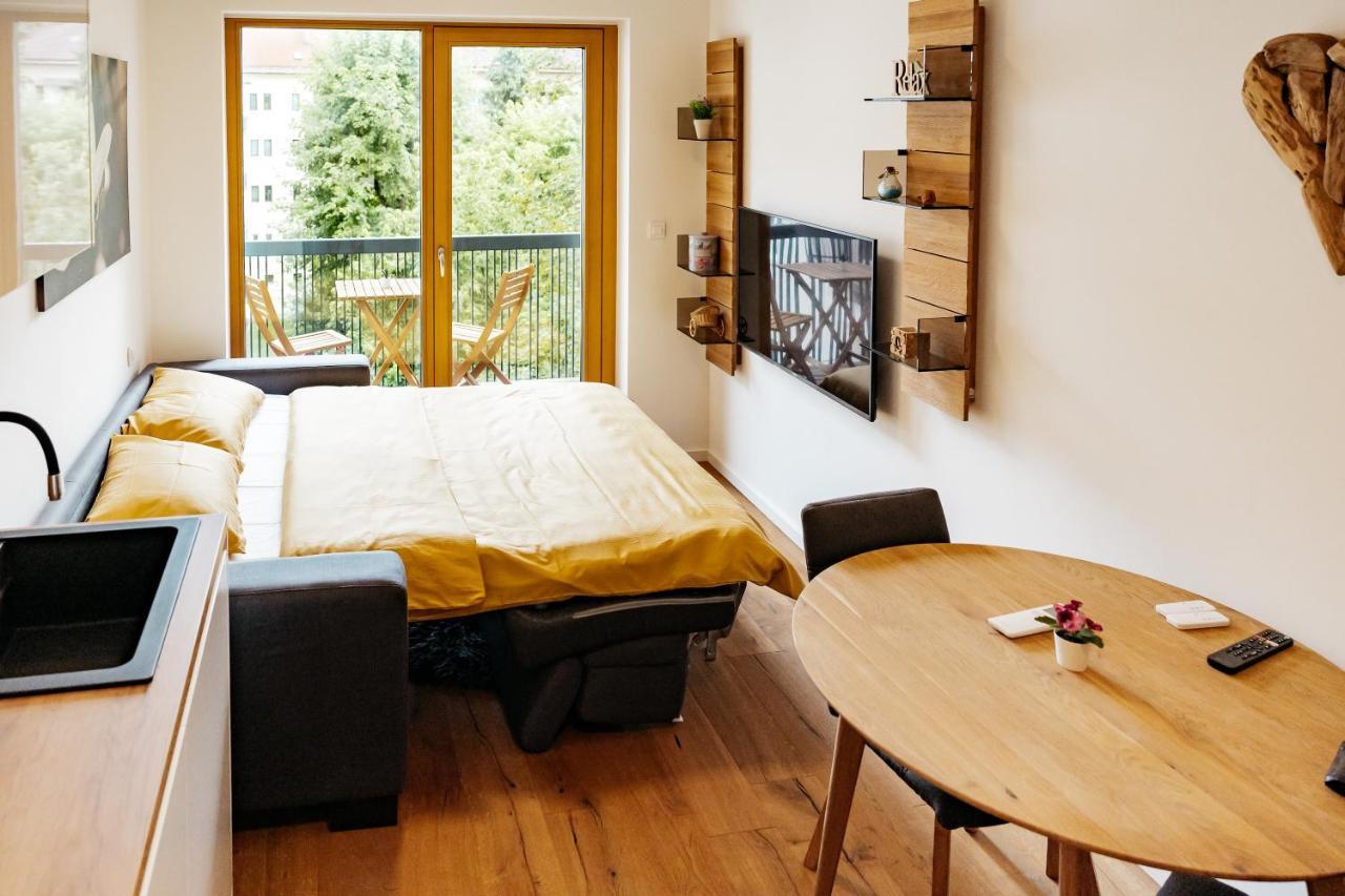 Woody - Comfy Apartment In Siska Любляна Экстерьер фото